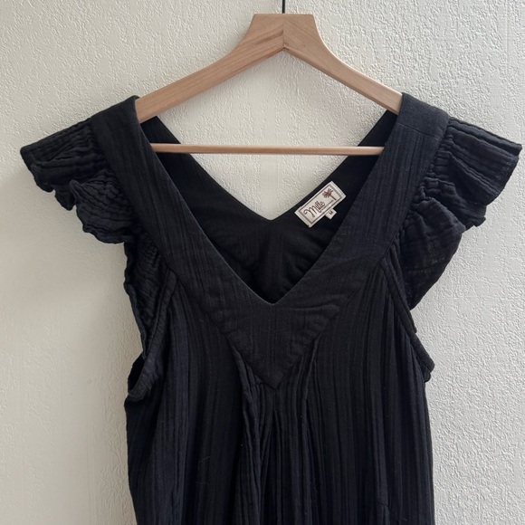 Mille Catarina Black Flutter Sleeve Dres - Picture 4 of 6